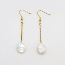 Load image into Gallery viewer, Pearl drop earrings
