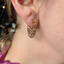 Load image into Gallery viewer, Lace earrings
