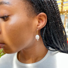 Load image into Gallery viewer, Pearl drops earrings with zirconium
