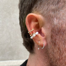 Load image into Gallery viewer, Ira double ear cuff with zirconium

